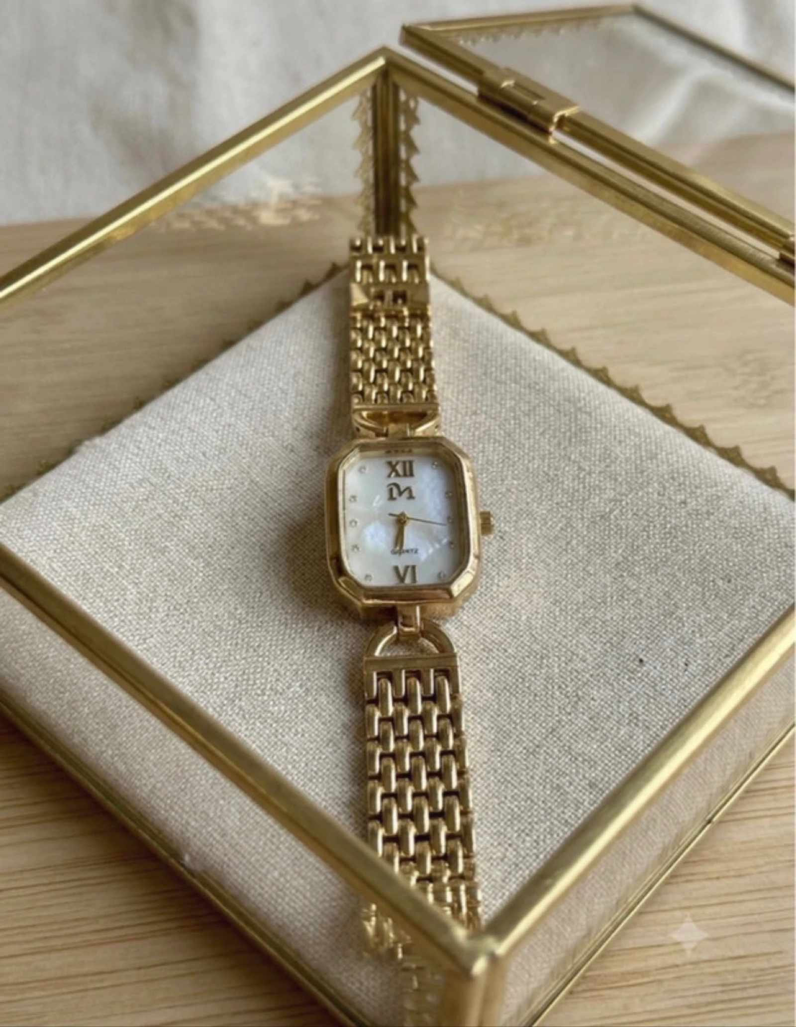 Gouden horloge My Time - Parelschild en strass details – photo 3